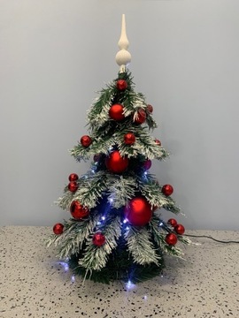 Рождественская елка - красивый художник, исполнение+огни