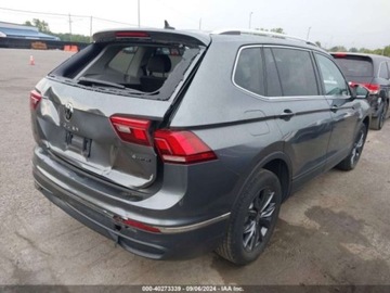 Volkswagen Tiguan II 2022 Volkswagen Tiguan 2022 Volkswagen Tiguan 2.0T SE 4MOTION 2.0 Benzyna 184KM, zdjęcie 3