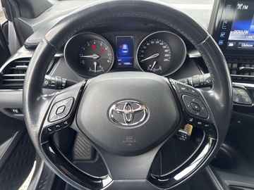 Toyota C-HR I Crossover 1.2L Turbo 116KM 2018 Toyota C-HR 1.2 T GPF Premium 1.2 T GPF Premium, zdjęcie 13