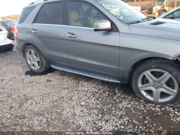 Mercedes Klasa M W166 2015 Mercedes-Benz ML 400 4Matic 2015 3.0l 3.0 Benzyna 329KM, zdjęcie 6