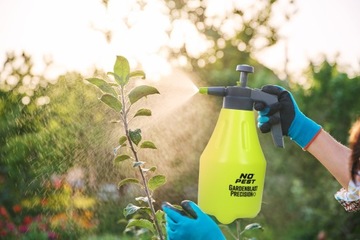 РУЧНОЙ САДОВЫЙ ОПРЫСКИВАТЕЛЬ С РЕГУЛИРУЕМОЙ НАСАДКОЙ GARDENBLAST 2 Л