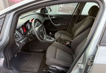 Opel Astra J Sports Tourer Facelifting 1.6 Twinport ECOTEC 115KM 2013 Opel Astra 1 wlasciciel, auto bezwypadkowy, NISKI POTWIERDZONY PRZEBIEG, zdjęcie 12