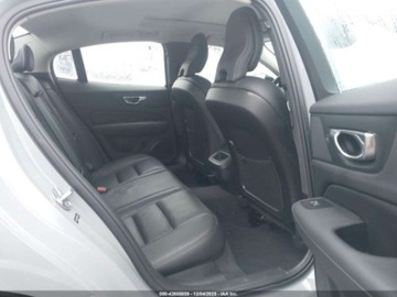 Volvo S60 III 2024 Volvo S60 2024 Volvo S60 B5 FWD Plus Dark Theme 2.0 Benzyna 247KM, zdjęcie 11