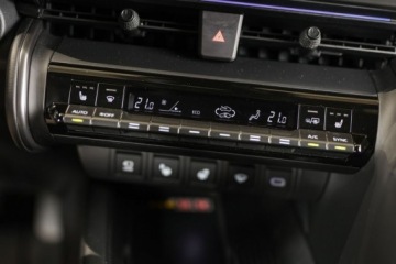 Toyota C-HR II SUV 2.0 Hybrid Dynamic Force 197KM 2024 Toyota C-HR 2.0 Hybrid Dynamic Force GR Sport 2.0 Hybryda 197KM, zdjęcie 27