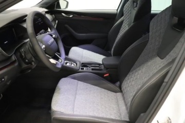 Skoda Octavia IV Kombi 1.5 TSI e-Tec Mild Hybrid 150KM 2026 Skoda Octavia Sportline TSI 2026 1.5 Hybryda 150KM, zdjęcie 6