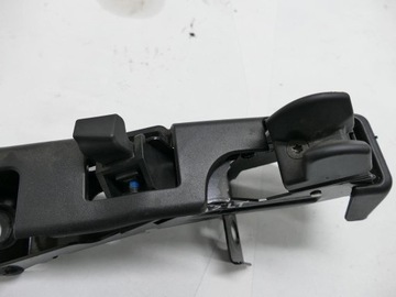 BMW 3 E93 РУЧКА КРЕПЛЕНИЯ ПОДЪЕМНИКА НА КРЫШЕ ЛЕВЫЙ КРЮК