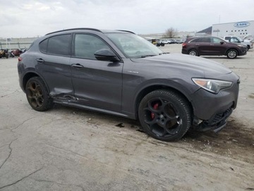 Alfa Romeo Stelvio SUV Facelifting 2.0 Turbo 280KM 2022 Alfa Romeo Stelvio 2022, 2.0L, 4x4, TI, od ubezpieczalni 2.0 Benzyna 280KM, zdjęcie 2