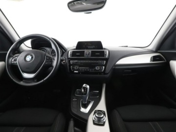 BMW Seria 1 F20-F21 Hatchback 5d Facelifting 2015 120d 190KM 2016 BMW 120 2.0d Automat Advantage Nawigacja, zdjęcie 14
