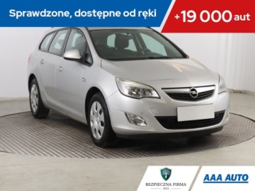 Opel Astra J Sports Tourer 1.6 Twinport ECOTEC 115KM 2012 Opel Astra 1.6 16V, Salon Polska, Klima, Tempomat