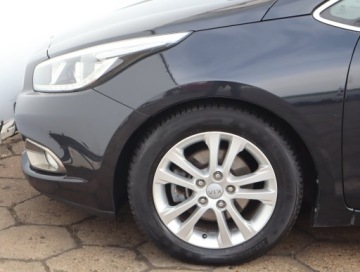 Kia Ceed II Kombi 1.6 GDI 135KM 2013 Kia Ceed 1.6 GDI, Klima, Tempomat, Parktronic, zdjęcie 12