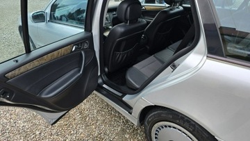 Mercedes Klasa C 2006 Mercedes C 220 ksenon, navi, 2xPDC, zdjęcie 9