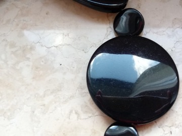 Короткое колье из черных бусин, выразительное, элегантное, колье из крупных бусин 55