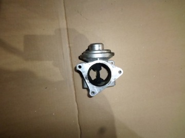 ZAWÓR EGR VW TOURAN GOLF 1.9 TDI 038129637D