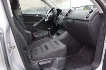 Volkswagen Tiguan I SUV 2.0 TDI CR DPF 140KM 2009 Volkswagen Tiguan 2.0 TDI CR 140 KM, 4x4, Klimatronic, Biksenon, Hak, Salo, zdjęcie 22