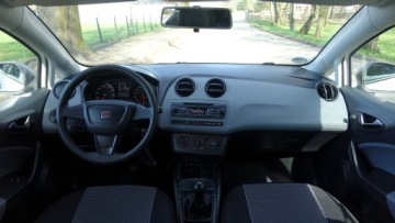 Seat Ibiza IV Hatchback 5d Facelifting 1.2 70KM 2013 .. Klimatyzacja .. Stan BDB .. Doświetlanie zakrętów .. Kontrola trakcji, zdjęcie 8