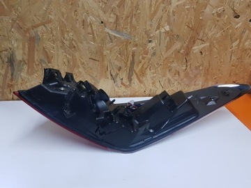 SVĚTLO LEVÝ L ZADNÍ TOYOTA CAMRY OBYČEJNÁ LED 18 19 20 ORIGINÁLNÍ