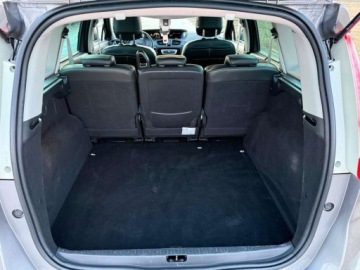 Renault Grand Scenic II Grand Scenic 2013 Energy dCi 130KM 2015 Renault Grand Scenic Rodzinny Grand Scenic 1.6D.130KMKamera Parktroniki Le, zdjęcie 11