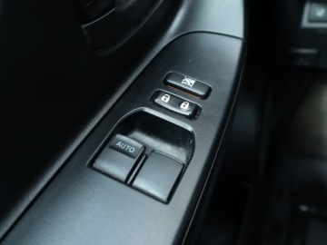 Toyota Yaris III Hatchback 5d Facelifting 2017 1.0 VVT-i 72KM 2020 Toyota Yaris 1.0 VVT-i, Salon Polska, zdjęcie 15