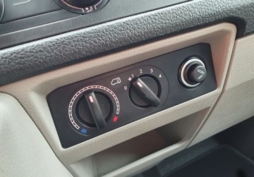 Volkswagen Caravelle T6 Transporter 2.0 TDI 150KM 2017 Volkswagen Transporter 9-osobowy Serwis GetHelp 2.0 Diesel 150KM, zdjęcie 17