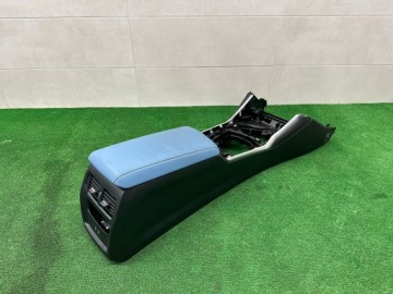 BMW M3 G80 ЦЕНТРАЛЬНАЯ ОБИВКА СИДЕНИЙ ТУННЕЛЬНЫЕ БОКОВИНЫ СИДЕНИЙ