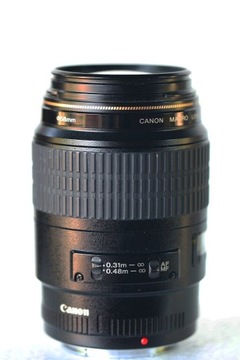 Canon EF 100 Macro mm f/2.8 USM идеален