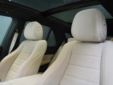Mercedes GLE V167 SUV Facelifting 3.0 450d 367KM 2025 MERCEDES-BENZ GLE 450 d 4-Matic AMG Line 3.0 (367KM) 2025, zdjęcie 4