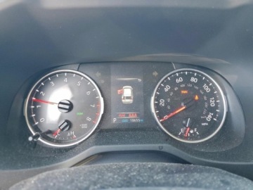 Toyota RAV4 V 2022 Toyota RAV4 Xle 2022 2.5 Benzyna 203KM, zdjęcie 9