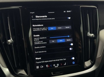 Volvo V60 II  Kombi Plug-in 2.0 T6 Plug-In Hybrid 350KM 2023 Volvo V60 T6 Plug In Core Kamera cofania LED CarPlayAndroid Auto ACC, zdjęcie 32