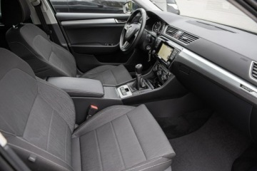 Skoda Superb III Kombi 1.6 TDI 120KM 2017 Škoda Superb Skoda Superb Sport Line 1.6TDI CR, zdjęcie 8