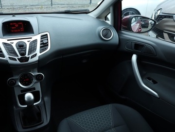 Ford Fiesta VII Hatchback 5d 1.4 Duratec 96KM 2011 Ford Fiesta 1.4, Salon Polska, Klima, Klimatronic, zdjęcie 7