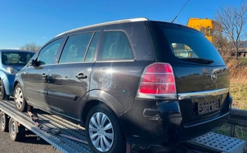 Opel Zafira B 1.8 ECOTEC 140KM 2006 Opel Zafira B 1.8 140KM, 7-Osobowy, Zarejestrowany w Polsce, VAT-marza, zdjęcie 38