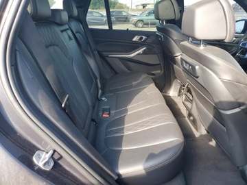 BMW X5 G05 2021 BMW X5 M50i 2021 4.4l 4.4 Benzyna 523KM, zdjęcie 11