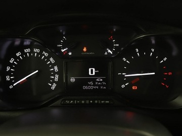 Citroen C3 III VAN 1.2 PureTech 82KM 2022 Citroen C3 Klimatyzacja Wspomaganie kierownicy, zdjęcie 21