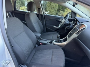 Opel Astra J Hatchback 5d 1.4 Twinport ECOTEC 100KM 2010 Opel Astra J 1.4 100KM|Klimatronik|LCD|Manual, zdjęcie 14