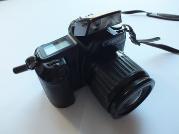 Canon EOS 1000 F + Canon EF 35-80 mm f4-5.6 - sprawny