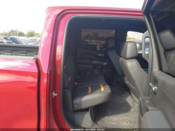  GMC Sierra GMC SIERRA 1500 4WD SHORT BOX AT4 6.2 Benzyna 420KM, zdjęcie 9