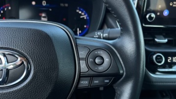 Toyota Corolla XII Sedan Facelifting 1.5 VVT-i 125KM 2023 Toyota Corolla 1.5 Benzyna 125 km tylko 32 tys. przebiegu 1.5 Benzyna 125KM, zdjęcie 11