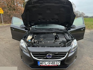 Volvo V40 II Cross Country 2.0 D2 DRIVE-E 120KM 2015 Volvo V40 D2 RDesign 1.6D 120 KM 2015r, zdjęcie 14