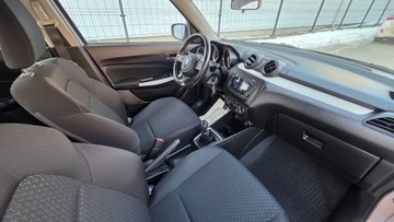 Suzuki Swift VI Hatchback Facelifting 1.2 DualJet SHVS 83KM 2021 Suzuki Swift 1,2 Hybrid Salon Polska Bezwypadkowy Faktura Vat 23 1.2 84KM, zdjęcie 7