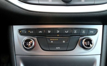 Opel Astra K Hatchback 5d 1.4 Turbo 150KM 2017 Opel Astra 1.4Turbo150KMSewis149tys kmNaviKameraAndroid AutoRok Gwarancji, zdjęcie 25