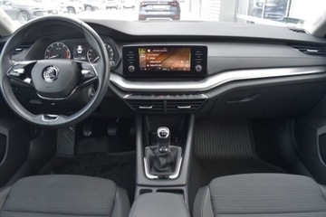 Skoda Octavia IV Liftback 1.5 TSI EVO 150KM 2021 Skoda Octavia SalonPL 1.5TSI 150KM Ambition Czujniki KESSY Kamera SmartLI, zdjęcie 9