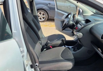 Toyota Aygo I Hatchback 3d 1.0 VVT-i 68KM 2011 Toyota Aygo 1,0 Ben Klima Benzyna 68KM, zdjęcie 11