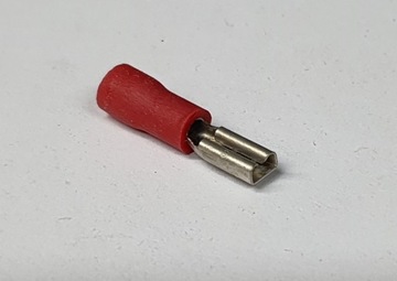 Końcówki końcówka wsuwka żeńska RF110 Czerwone