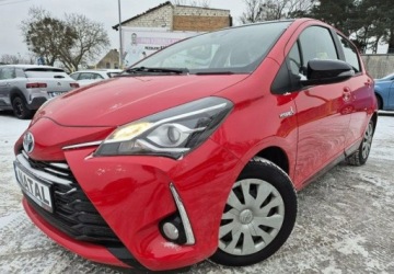 Toyota Yaris III Hatchback 5d Facelifting 2017 1.5 Hybrid 100KM 2018 Toyota Yaris Tylko 55.000km Super stan8 2 komp kol 1.5 Hybryda 100KM