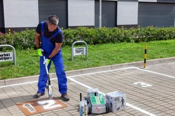 Краска для окраски дорог, полос движения и путей сообщения, 12 шт. + тележка