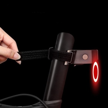 Задняя велосипедная лампа USB -батарея