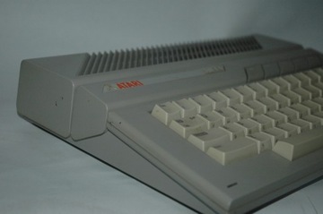 ATARI 65 XE 65XE оригинал, только устройство