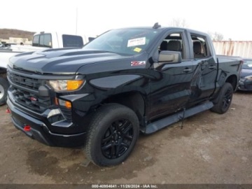 Chevrolet Silverado II 2023 Chevrolet Silverado 2023r., 4x4, 5.3L 5.3 Benzyna 355KM, zdjęcie 1