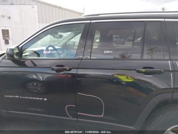 Jeep 2023 Jeep Grand Cherokee 2023r., LAREDO, od ubezpieczalni 3.6 Benzyna 293KM, zdjęcie 3