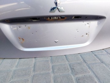 MITSUBISHI GRANDIS VÍKO KUFRU KUFRU KRYT ZADNÍ V03